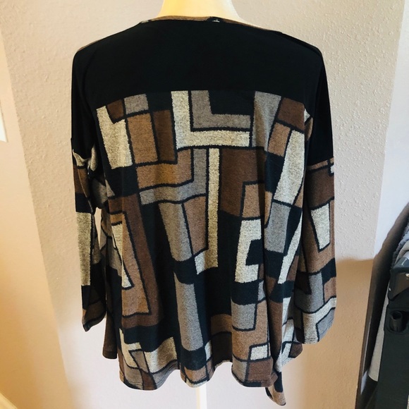 Color Block Poncho - Picture 2 of 5
